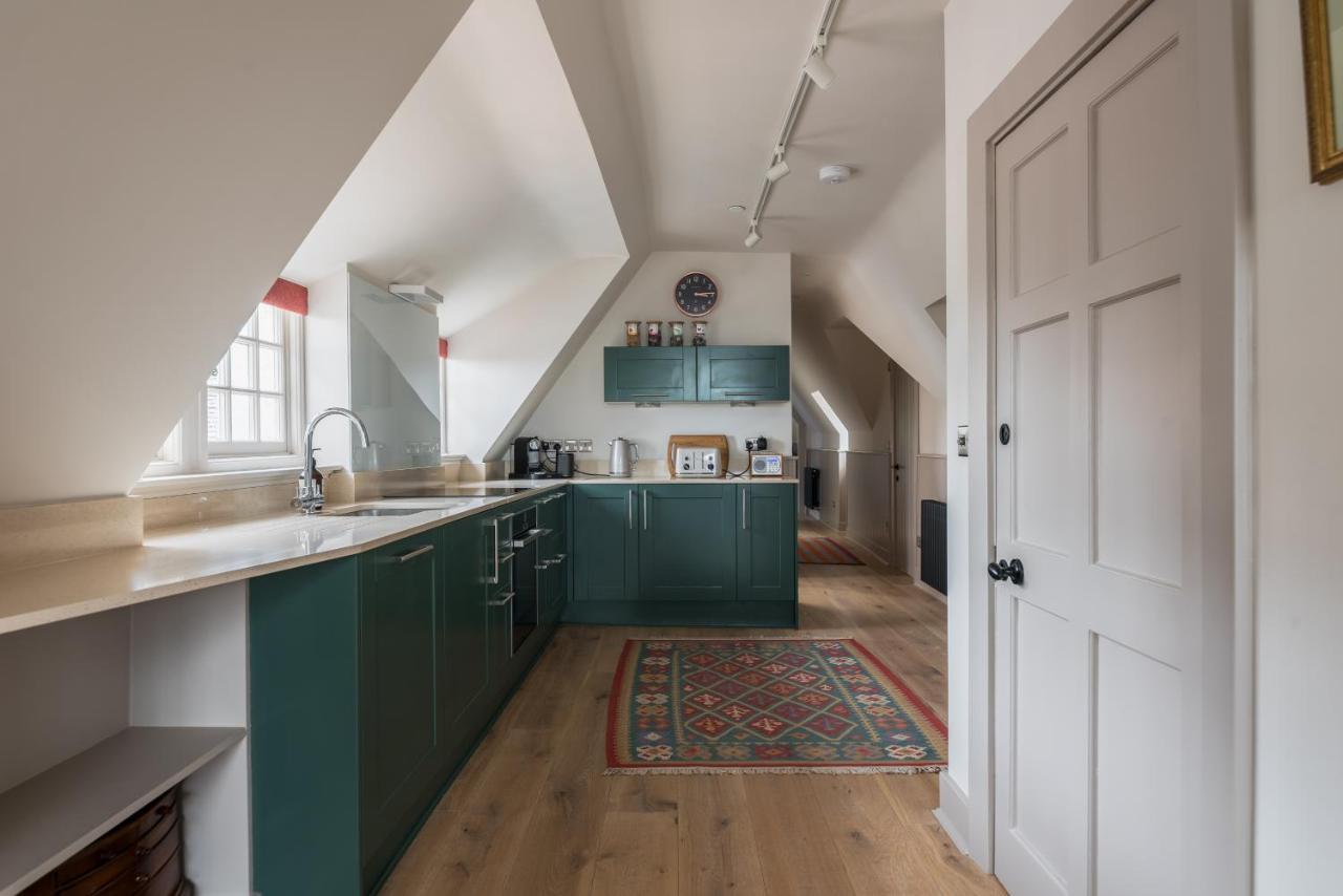 Apartamento Amazing Penthouse, Stunning Views, Castle 2 Mins Edimburgo Exterior foto