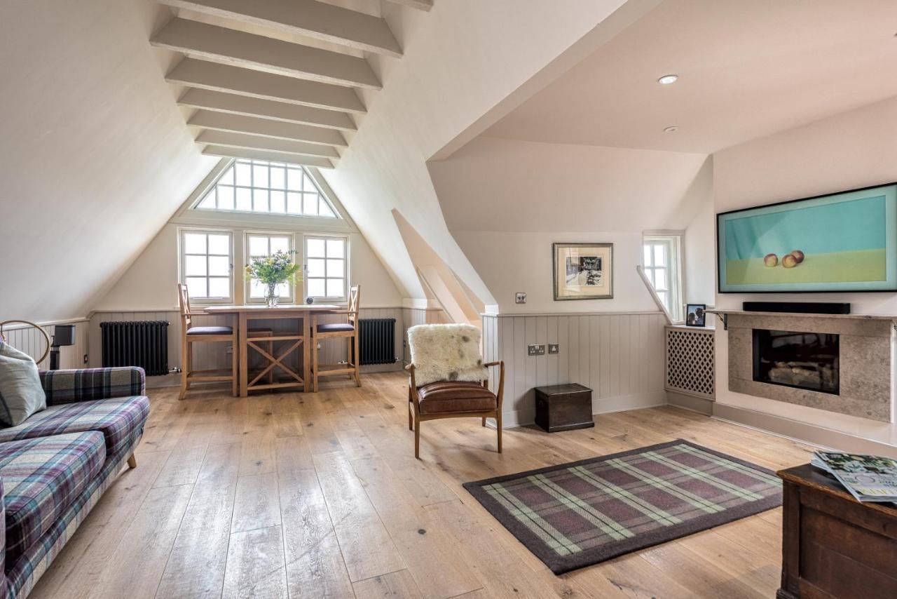 Apartamento Amazing Penthouse, Stunning Views, Castle 2 Mins Edimburgo Exterior foto